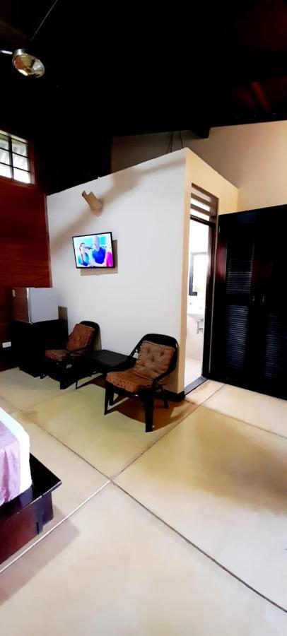 Hotel Amazon Bed And Breakfast Leticia Bagian luar foto