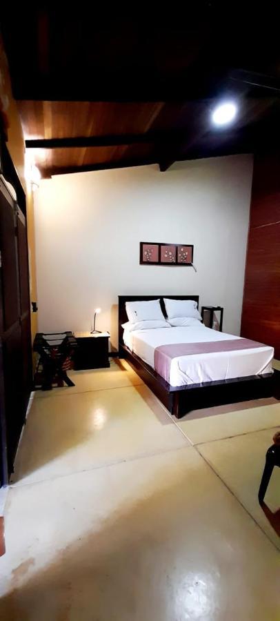 Hotel Amazon Bed And Breakfast Leticia Bagian luar foto