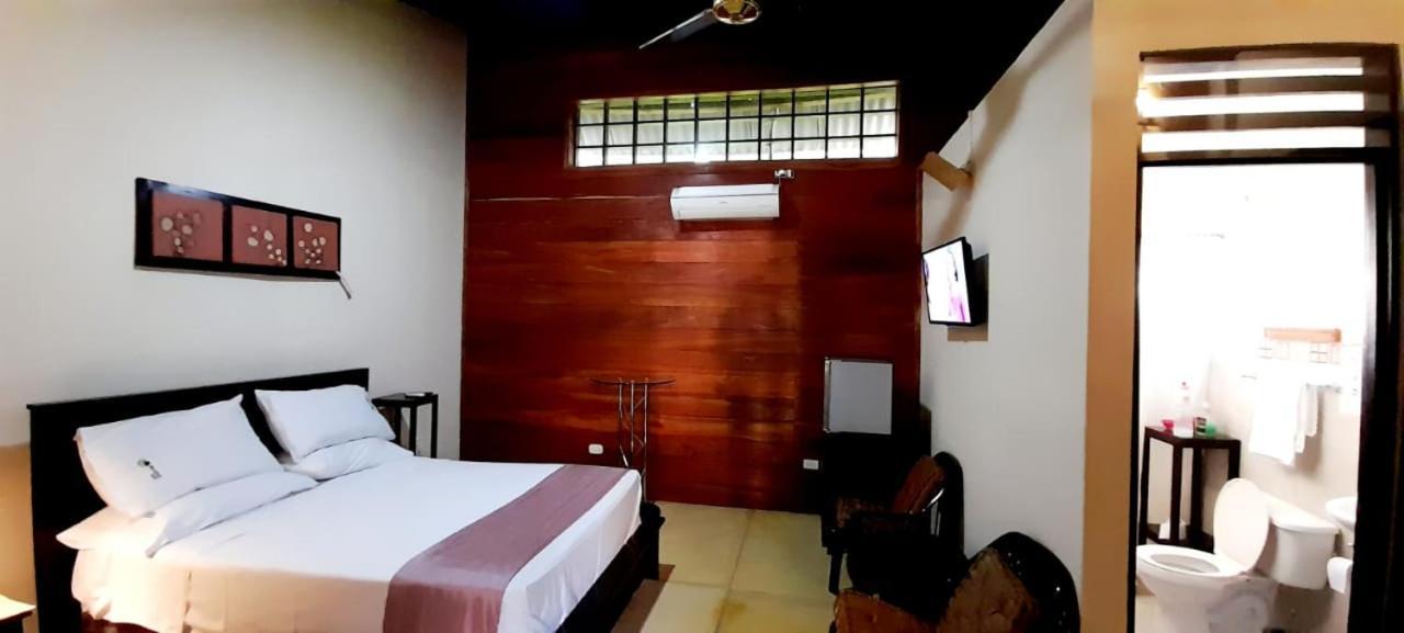 Hotel Amazon Bed And Breakfast Leticia Bagian luar foto