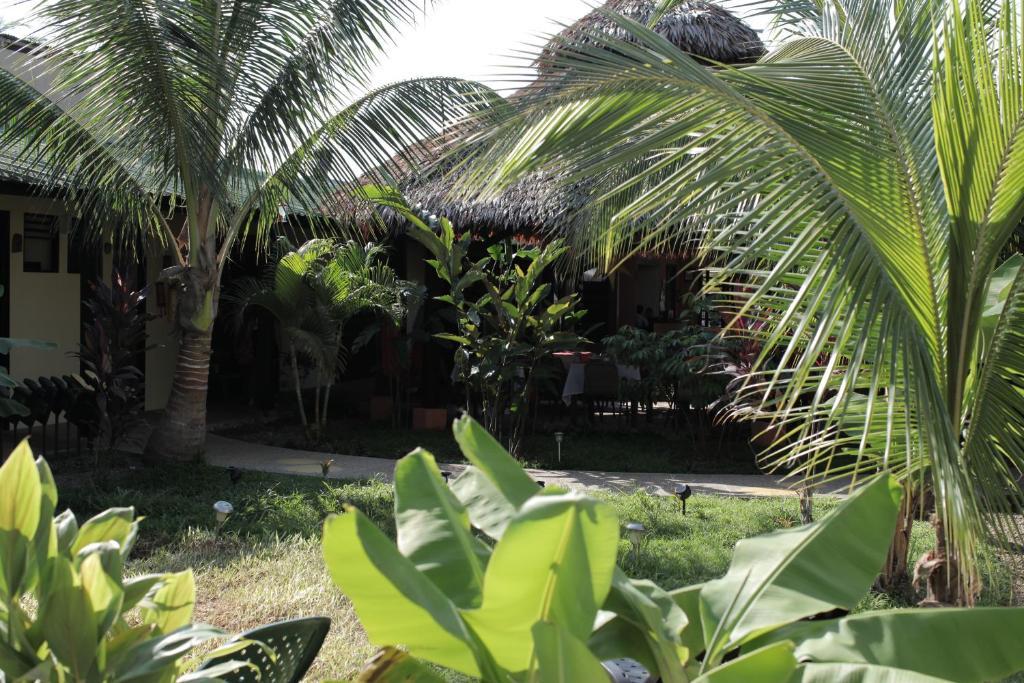 Hotel Amazon Bed And Breakfast Leticia Bagian luar foto