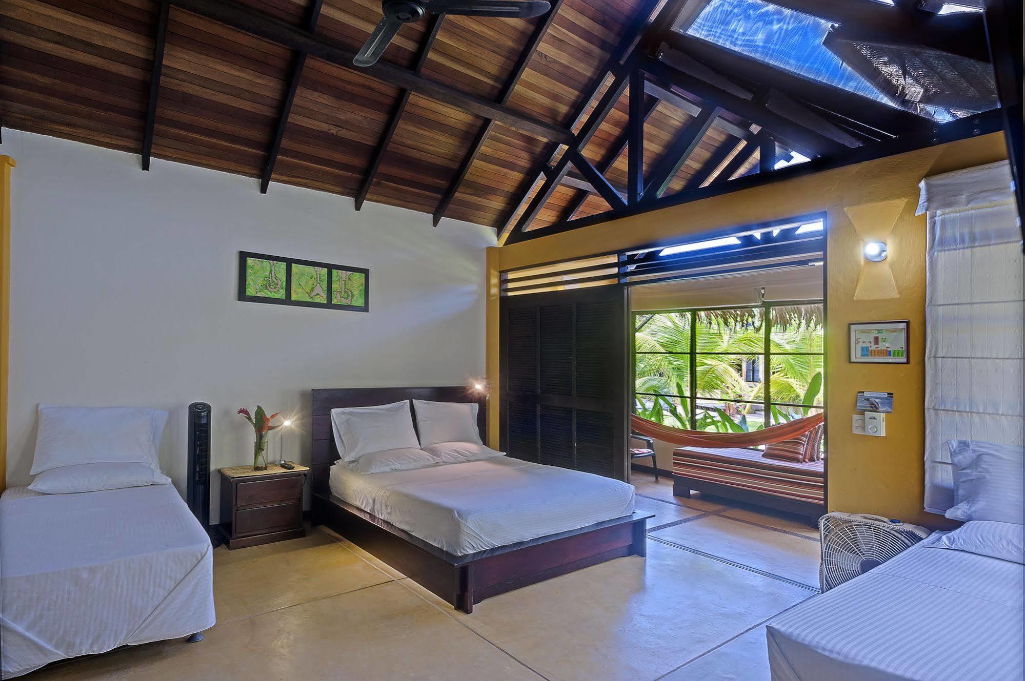 Hotel Amazon Bed And Breakfast Leticia Bagian luar foto
