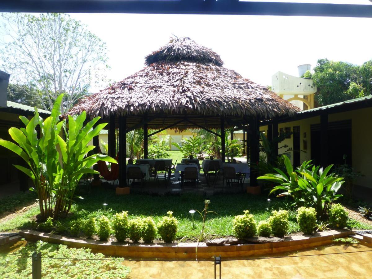Hotel Amazon Bed And Breakfast Leticia Bagian luar foto